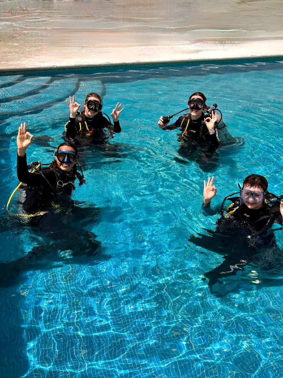 Open Water Course learning scuba diving skills